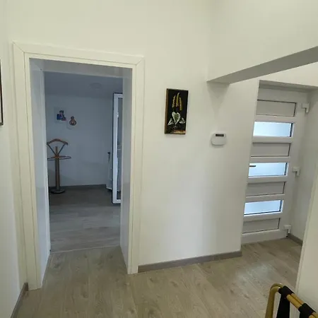 Istrian Stone Lenny Near 포레치