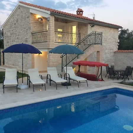 Istrian Stone Lenny Near * 포레치