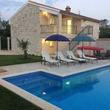 Istrian Stone Lenny Near 빌라 *