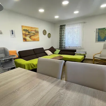 Istrian Stone Lenny Near Villa Porec